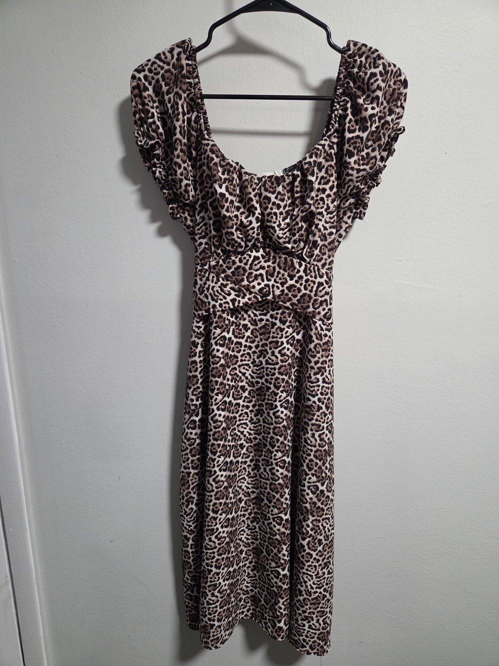 Pie In The Sky Leopard Print Puff Sleeve Midi Dress Size Medium